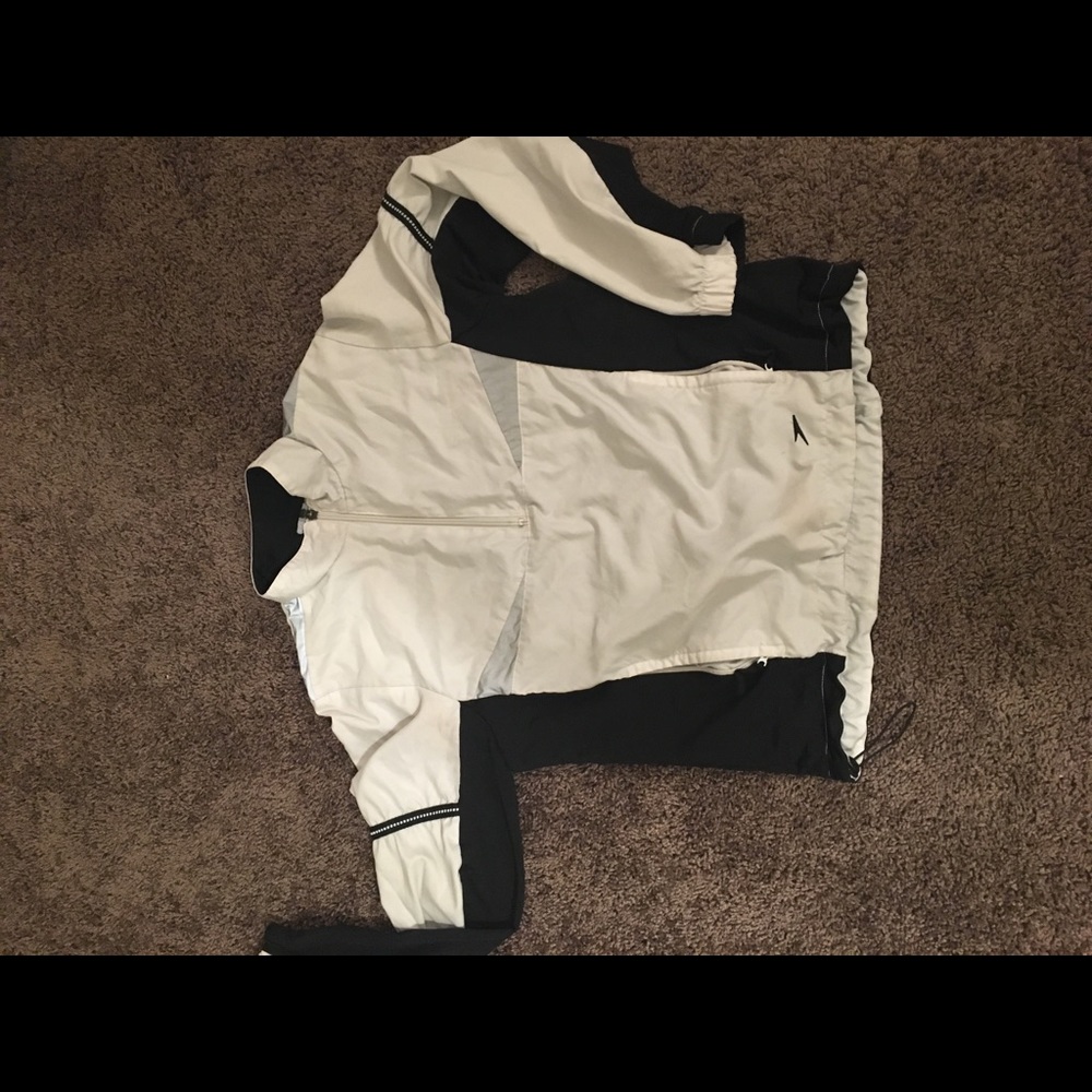 Active wear quarter zip up.